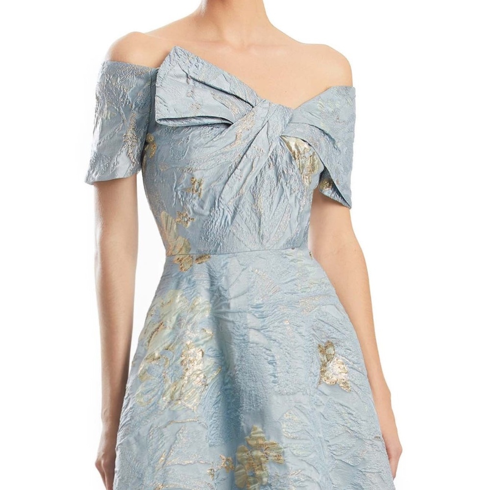 Alexander by Daymore SIZE 10 Pale Blue Gold Dress MOB/MOG, prom.